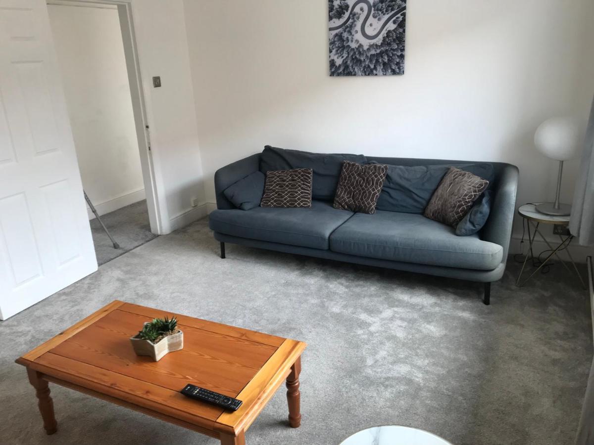 4 Bedroom Property Which Sleeps 8 Very Close To The Harry Potter Studio And Watford Junction المظهر الخارجي الصورة