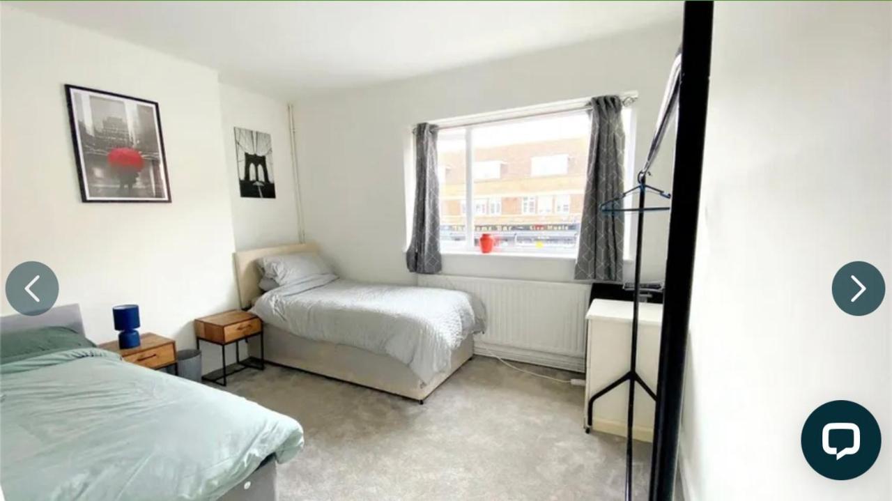 4 Bedroom Property Which Sleeps 8 Very Close To The Harry Potter Studio And Watford Junction المظهر الخارجي الصورة